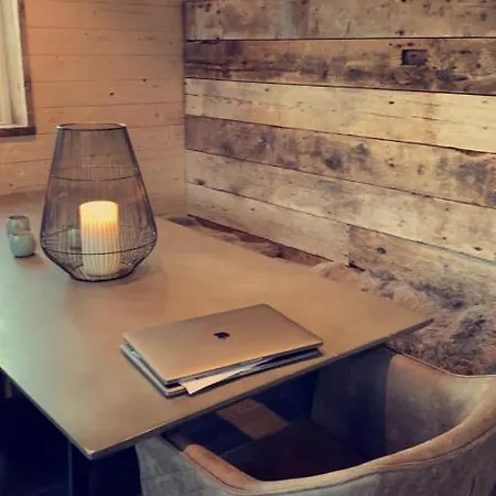 Unique Barnhouse In Amazing Gimsoy In Lofoten